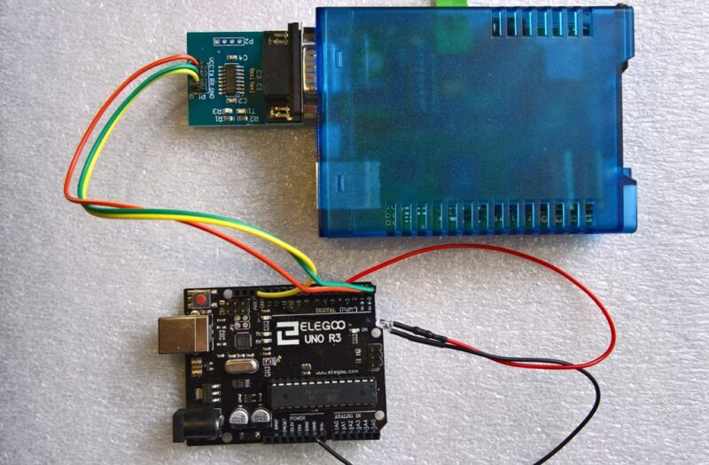 hier die PureBox verbunden mit einem Arduino UNO R3 via seriell